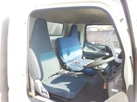 三菱ふそうキャンターアルミバン小型（2t・3t）[写真32]