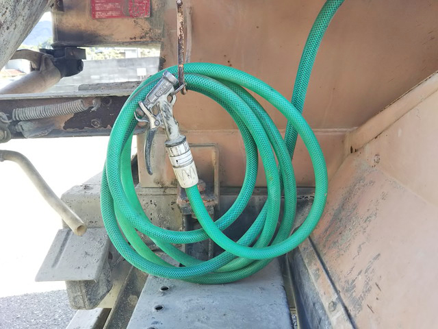 いすゞギガミキサー車（コンクリートミキサー）大型（10t）[写真15]