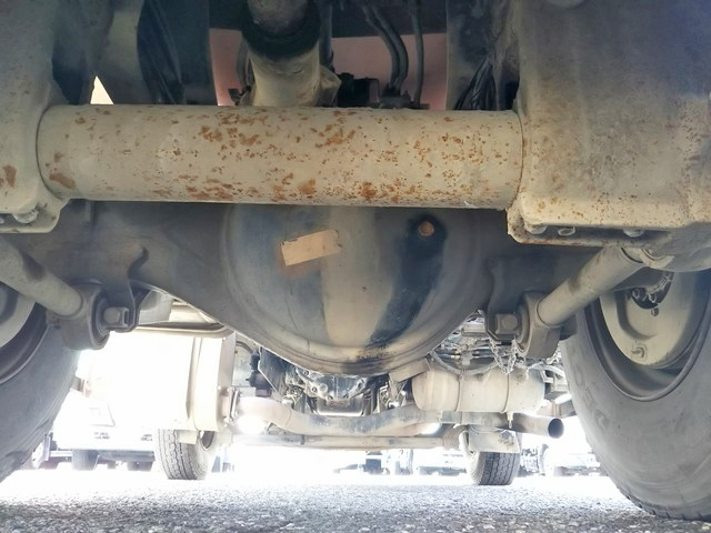 いすゞギガミキサー車（コンクリートミキサー）大型（10t）[写真23]