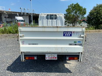 三菱ふそうキャンターガッツ平ボディ小型（2t・3t）[写真09]