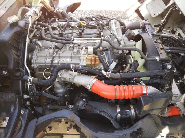 三菱ふそうキャンターガッツ平ボディ小型（2t・3t）[写真24]