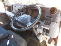 三菱ふそうキャンターガッツ平ボディ小型（2t・3t）[写真31]