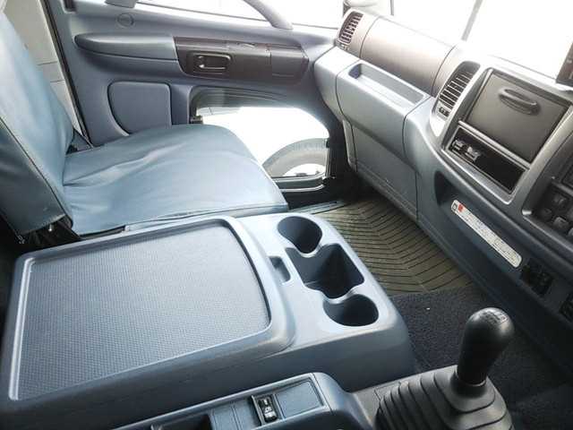 日野レンジャーアルミバン中型（4t）[写真19]