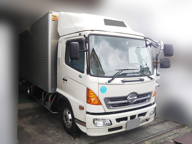 日野レンジャーアルミバン中型（4t）[写真03]