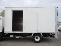 トヨタダイナパネルバン小型（2t・3t）[写真03]