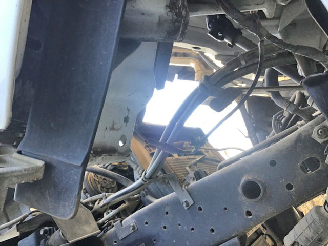 いすゞエルフ平ボディ小型（2t・3t）[写真13]