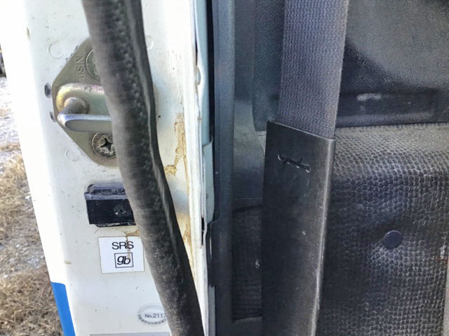 いすゞエルフ平ボディ小型（2t・3t）[写真21]