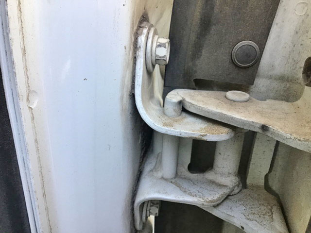 いすゞエルフ平ボディ小型（2t・3t）[写真23]