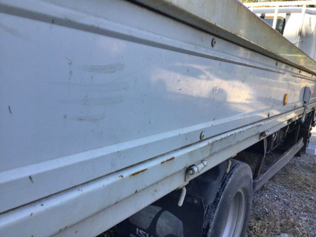 いすゞエルフ平ボディ小型（2t・3t）[写真06]