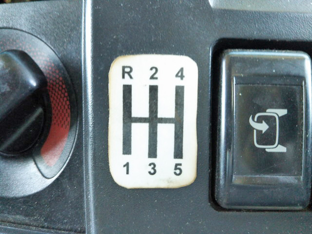 いすゞエルフアルミバン小型（2t・3t）[写真10]