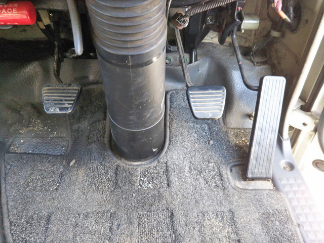 いすゞエルフアルミバン小型（2t・3t）[写真11]