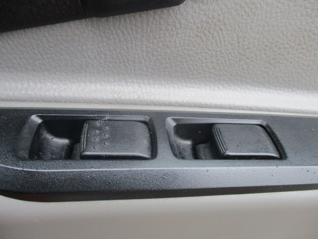 三菱ふそうキャンターアルミウイング小型（2t・3t）[写真35]