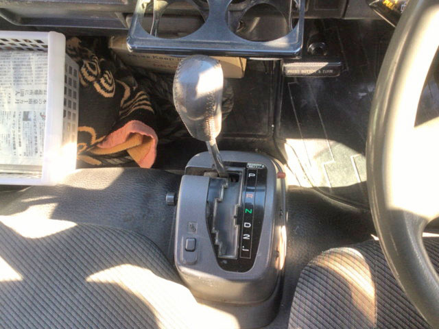 トヨタダイナ平ボディ小型（2t・3t）[写真27]