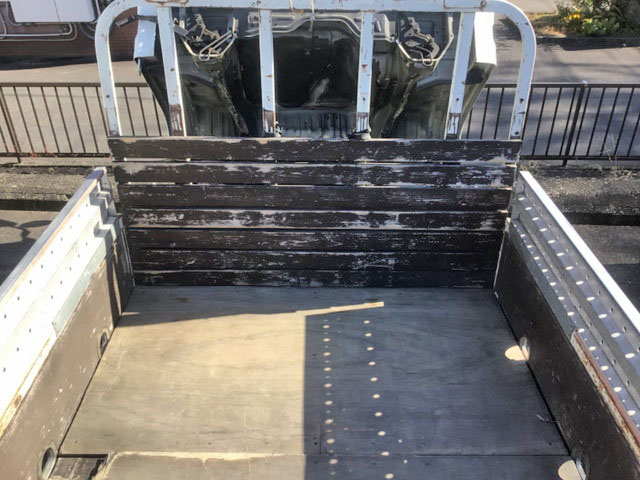 トヨタダイナ平ボディ小型（2t・3t）[写真06]