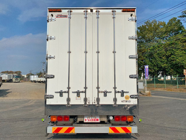 三菱ふそうファイター冷蔵冷凍ウイング増トン（6t・8t）[写真10]