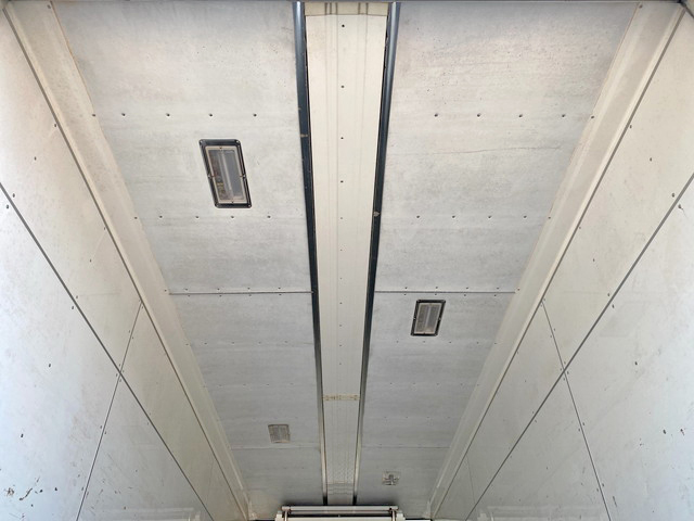 三菱ふそうファイター冷蔵冷凍ウイング増トン（6t・8t）[写真12]