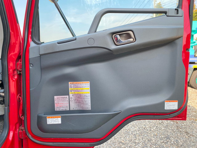 三菱ふそうファイター冷蔵冷凍ウイング増トン（6t・8t）[写真29]