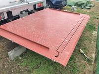 三菱ふそうキャンターアルミバン小型（2t・3t）[写真10]