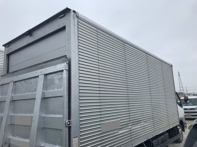 三菱ふそうキャンターアルミバン小型（2t・3t）[写真02]