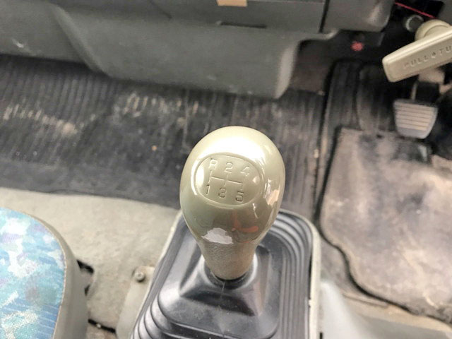 三菱ふそうキャンターアルミバン小型（2t・3t）[写真32]