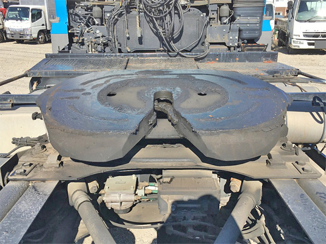 三菱ふそうスーパーグレートトレーラーヘッド（トラクターヘッド）大型（10t）[写真10]