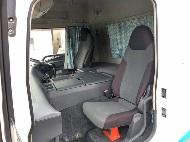 三菱ふそうスーパーグレートトレーラーヘッド（トラクターヘッド）大型（10t）[写真30]