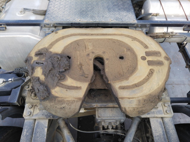 三菱ふそうスーパーグレートトレーラーヘッド（トラクターヘッド）大型（10t）[写真13]