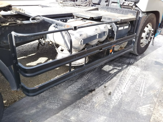 三菱ふそうスーパーグレートトレーラーヘッド（トラクターヘッド）大型（10t）[写真16]