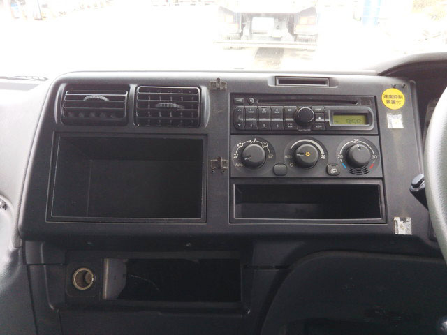 三菱ふそうスーパーグレートトレーラーヘッド（トラクターヘッド）大型（10t）[写真32]