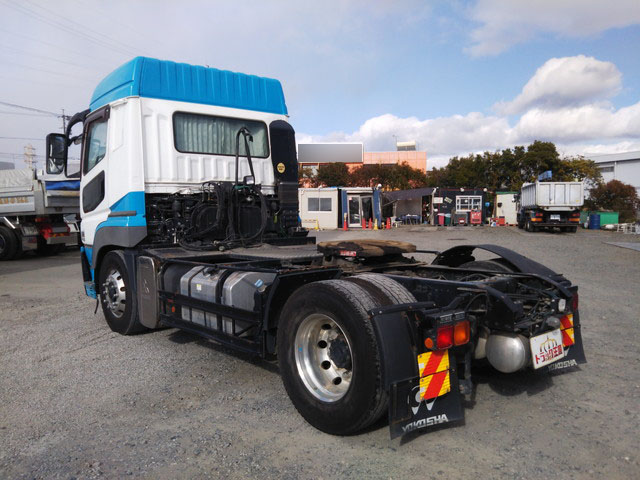 三菱ふそうスーパーグレートトレーラーヘッド（トラクターヘッド）大型（10t）[写真04]