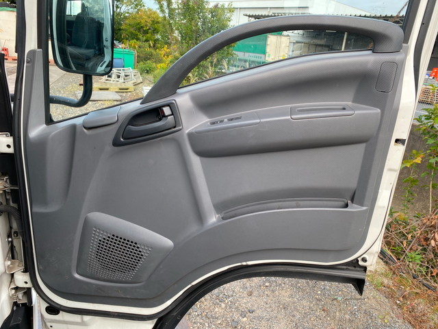 いすゞエルフ平ボディ小型（2t・3t）[写真20]