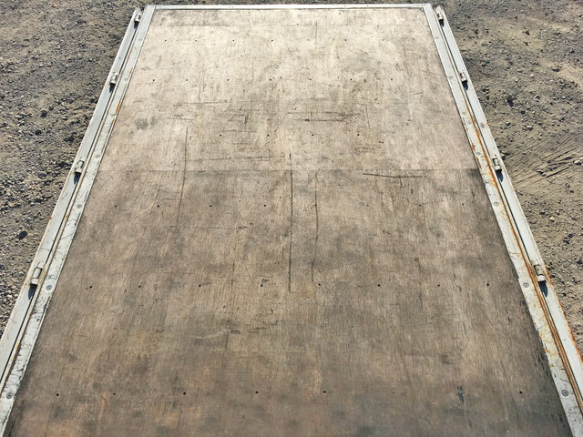 三菱ふそうキャンター平ボディ小型（2t・3t）[写真13]