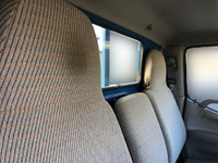 トヨタトヨエース平ボディ小型（2t・3t）[写真13]