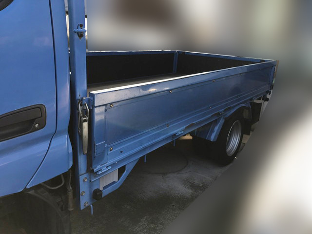トヨタトヨエース平ボディ小型（2t・3t）[写真08]