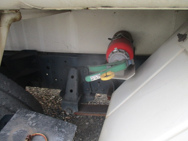 いすゞエルフパッカー車（塵芥車）小型（2t・3t）[写真15]