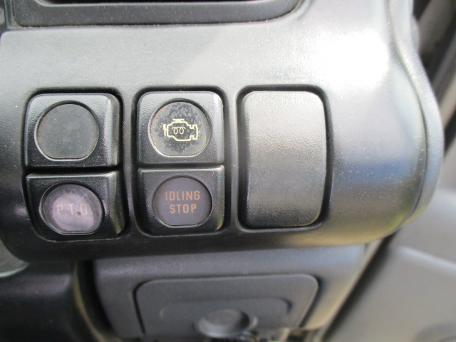 いすゞエルフパッカー車（塵芥車）小型（2t・3t）[写真21]