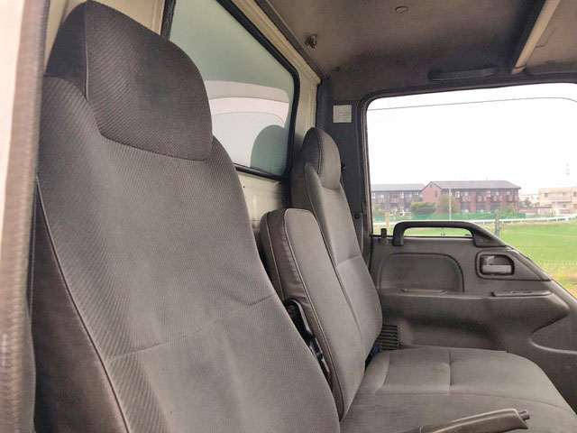 いすゞエルフ平ボディ小型（2t・3t）[写真22]