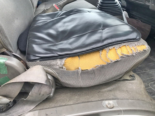 いすゞエルフ平ボディ小型（2t・3t）[写真23]