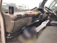 いすゞエルフ平ボディ小型（2t・3t）[写真34]