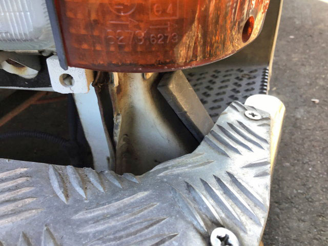 三菱ふそうキャンターユニック4段小型（2t・3t）[写真16]