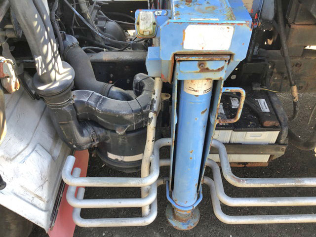 三菱ふそうキャンターユニック4段小型（2t・3t）[写真19]