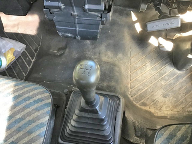 三菱ふそうキャンターユニック4段小型（2t・3t）[写真35]