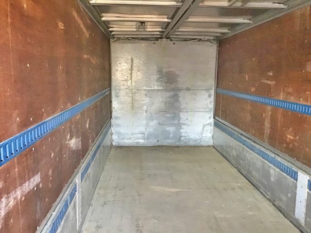 UDトラックスコンドルアルミウイング中型（4t）[写真10]