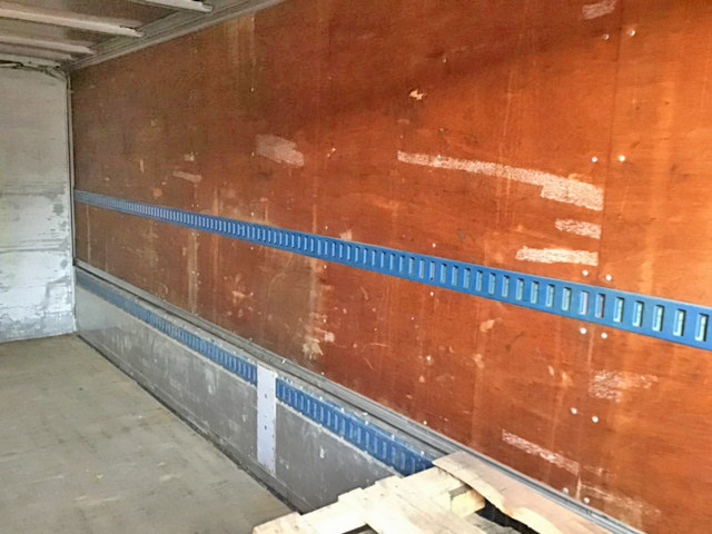 UDトラックスコンドルアルミウイング中型（4t）[写真12]