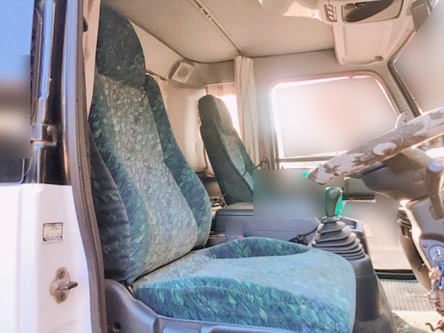 UDトラックスコンドルアルミウイング中型（4t）[写真22]