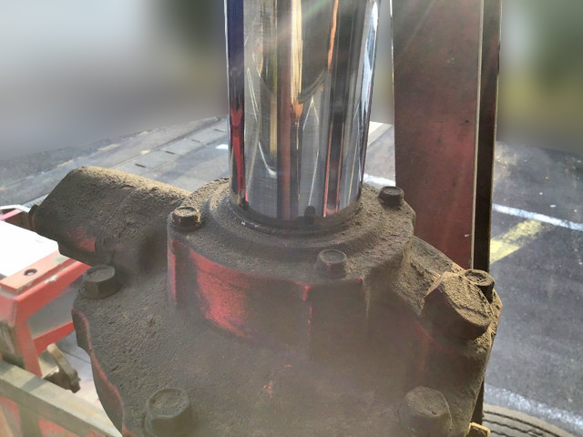 三菱ふそうスーパーグレート深ダンプ（土砂禁ダンプ）大型（10t）[写真13]