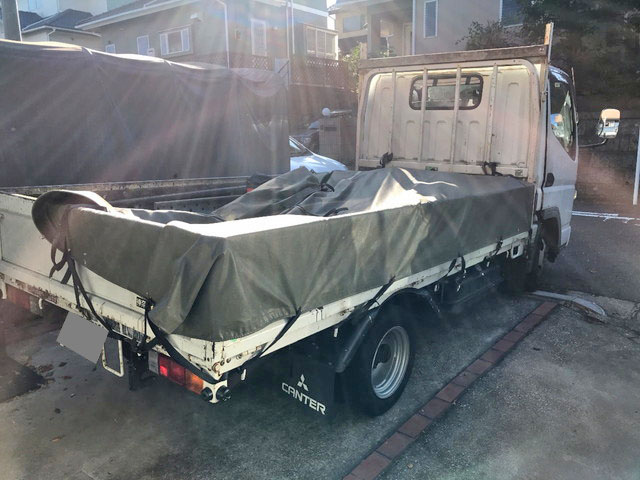 三菱ふそうキャンターガッツ平ボディ小型（2t・3t）[写真02]