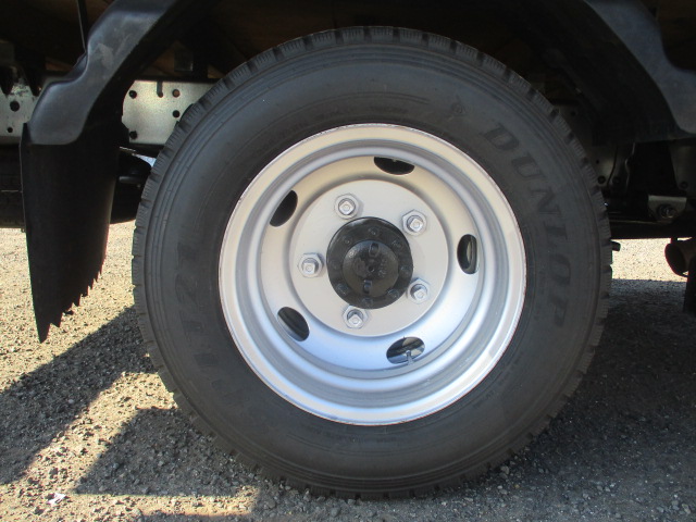 いすゞエルフ平ボディ小型（2t・3t）[写真27]