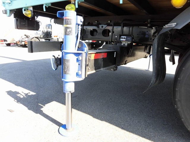 三菱ふそうファイタークレーン5段中型（4t）[写真13]