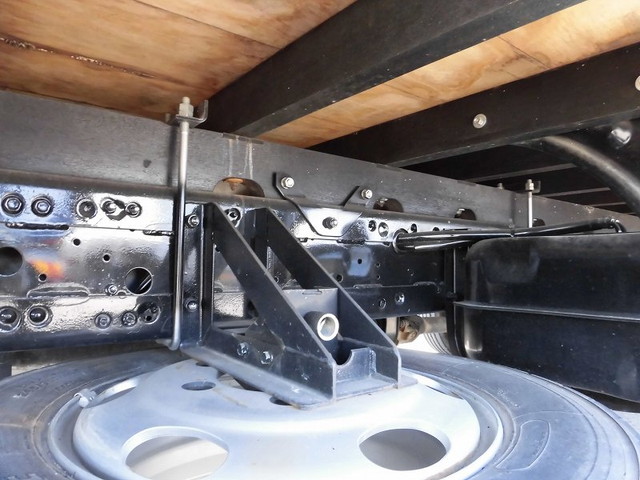 三菱ふそうファイタークレーン5段中型（4t）[写真16]